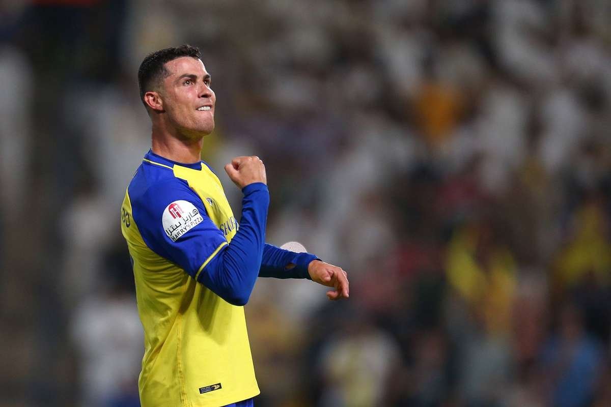 رونالدو يقود النصر للفوز الكبير على الطائي