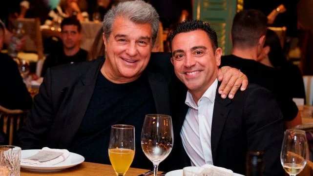 تشافي يقرر البقاء