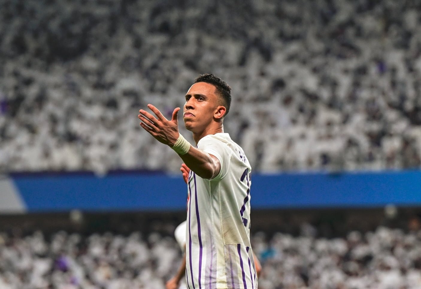 العين الإماراتي