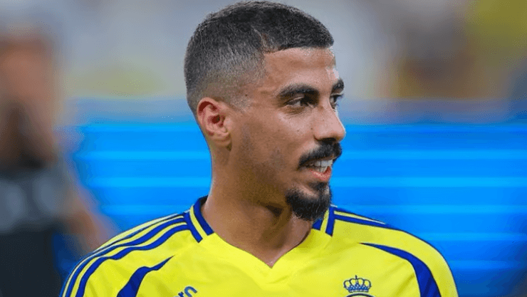 بيولي يوصي بتجديد عقد علي لاجامي لتأمين دفاع النصر
