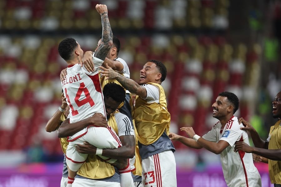 الإمارات تكرر انتصارها على قطر بخماسية تاريخية في التصفيات