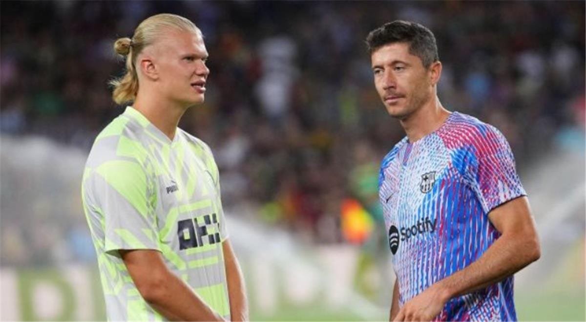 ديكو: هالاند قد يكون خليفة ليفاندوفسكي في برشلونة